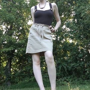 ☀️ Ann Taylor LOFT beige cargo skirt